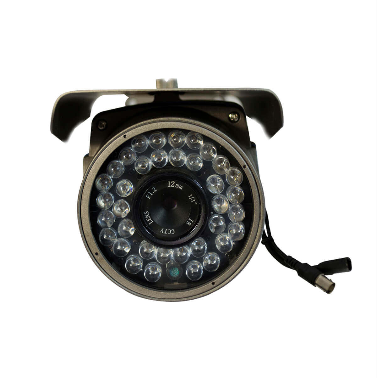 Camara tipo bazuca, Sensor CCD HD 1/3, 600TVL, 36pzs LEDs, IR-CUT